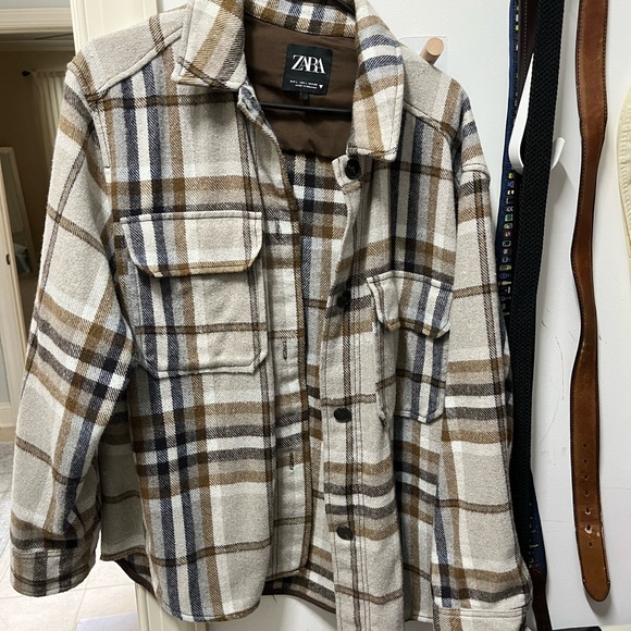 Zara Shacket - Picture 1 of 4
